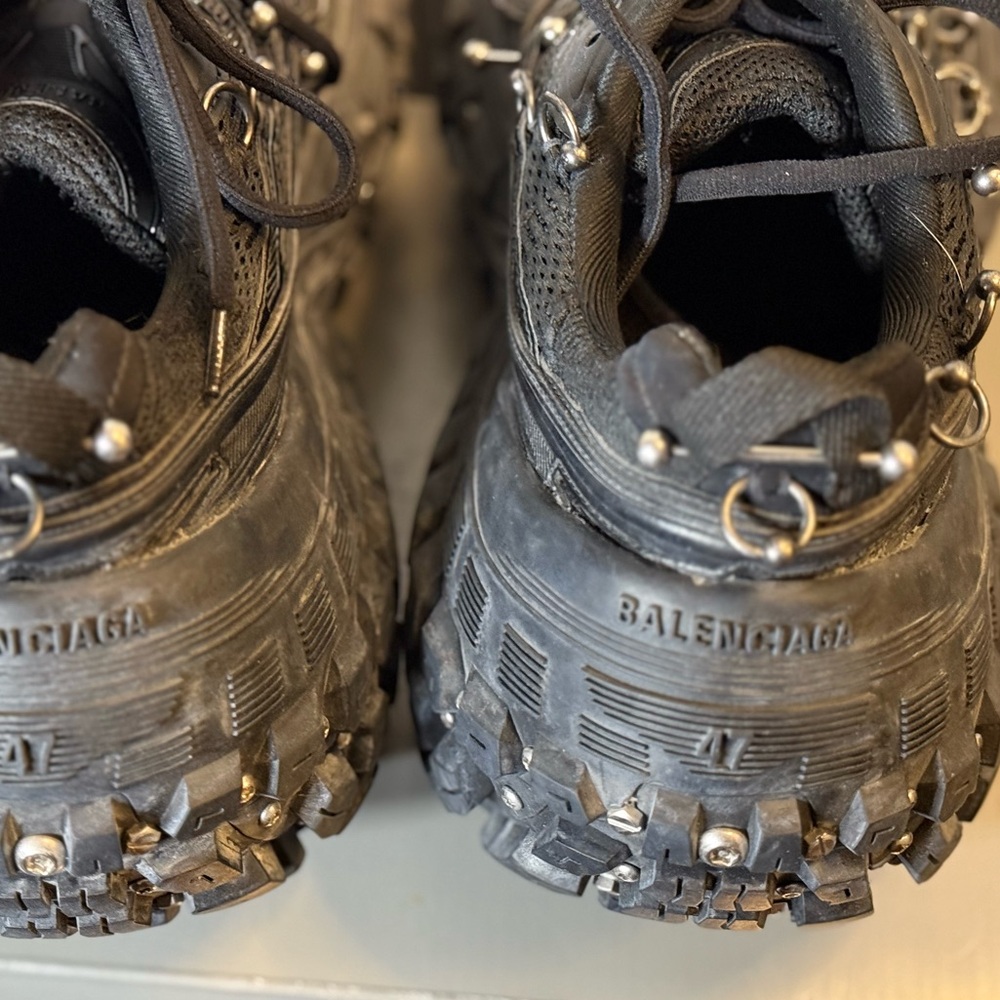 BALENCIAGA Men's Bouncer Screw Sneakers with Piercings Size 47/14 - Picture 12 of 14